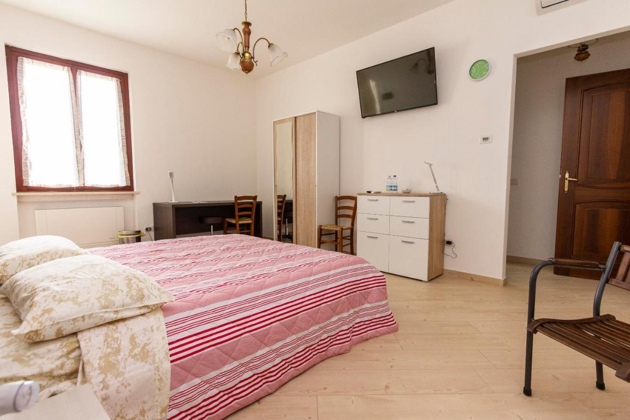 La Colomba B&B Castellaro  Eksteriør bilde