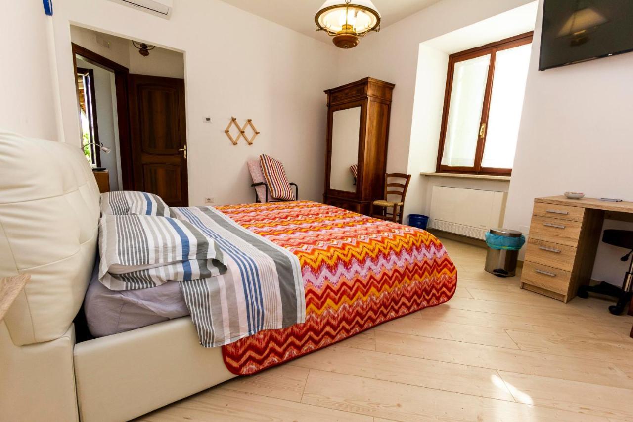 La Colomba B&B Castellaro  Eksteriør bilde